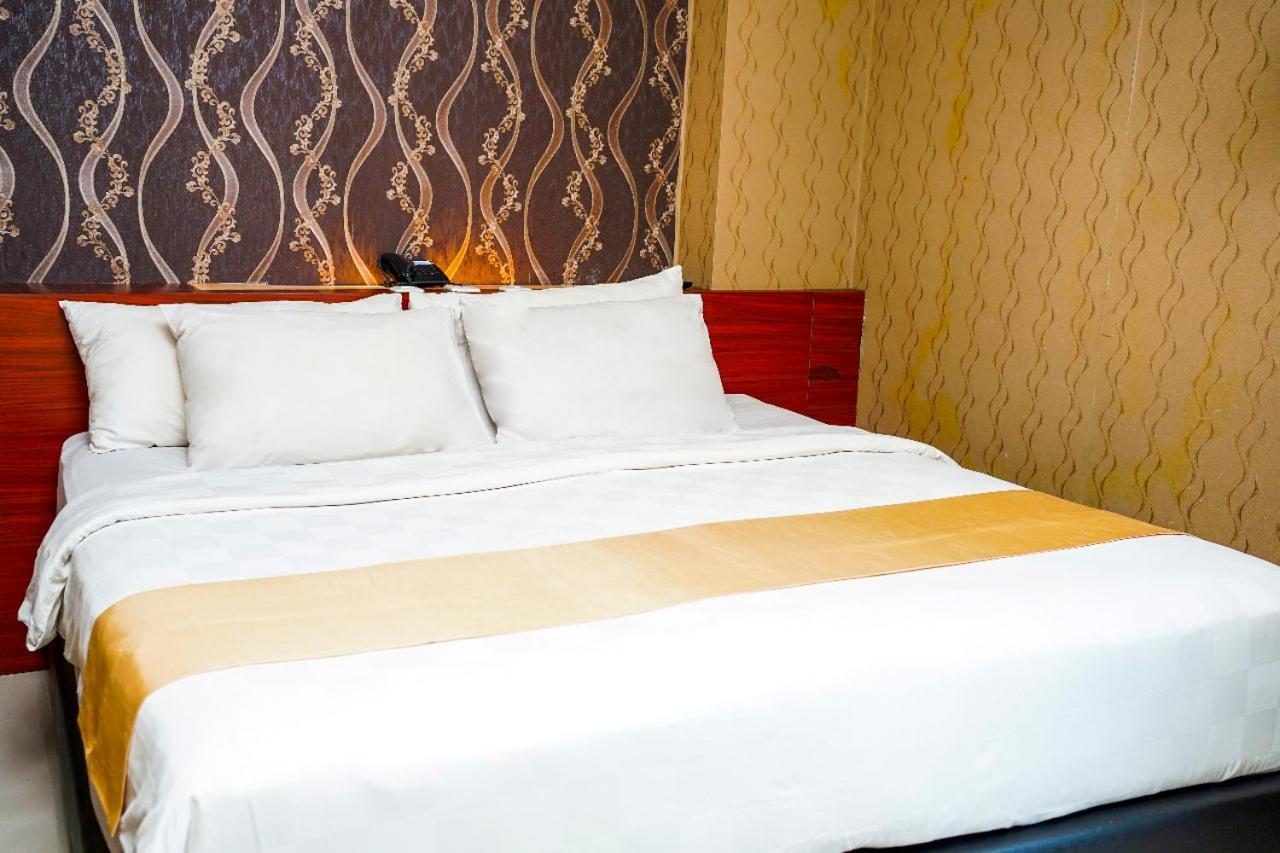 Jle'S Hotel Манадо Экстерьер фото