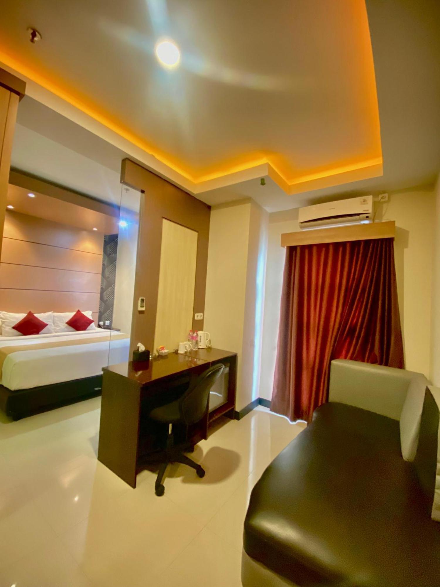 Jle'S Hotel Манадо Экстерьер фото